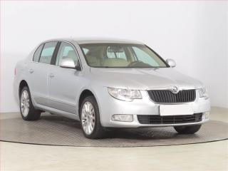 koda Superb Elegance 2.0 TDI, Navi, Xenony