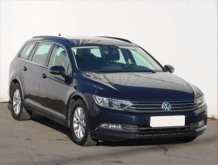 Volkswagen Passat R-Line 2.0 TDI, Serv.kniha