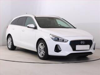 Hyundai i30 Family 1.4 CVVT, Serv.kniha