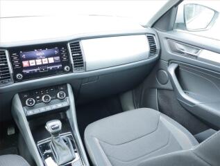 Audi A6 Allroad (2012) 3.0 TDI, 4X4, Automat - náhled 8