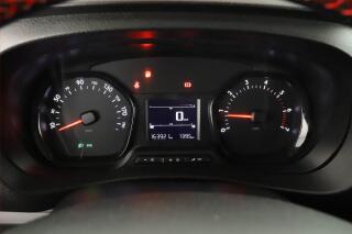 Peugeot Expert (2017) 2.0 BlueHDi, Bus, 8Míst, ČR - náhled 8