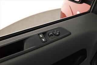 Peugeot Expert (2017) 2.0 BlueHDi, Bus, 8Míst, ČR - náhled 16