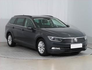 Volkswagen Passat 1.6 TDI, Automat, Navi