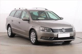 Volkswagen Passat 1.6 TDI, Navi, Tempomat
