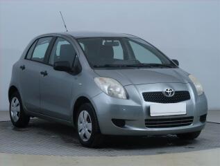 Toyota Yaris 1.0 VVT-i, levn� provoz