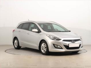 Hyundai i30 1.6 MPI, Serv.kniha, Tempomat