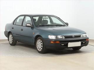 Toyota Corolla XLi 1.3 XLI 16V , Serv.kniha