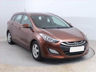 Hyundai i30 1.6 GDI, Serv.kniha, Tempomat
