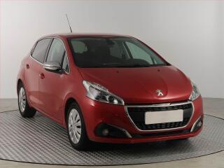 Peugeot 208 1.2 PureTech, Automat, Navi
