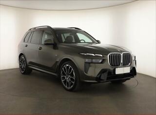 BMW X7 xDrive40d, Navigace