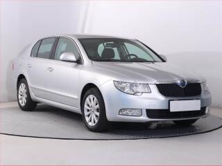 �koda Superb 2.0 TDI, Serv.kniha, Tempomat