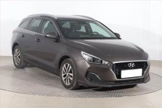 Hyundai i30 Family 1.4 T-GDI, Serv.kniha