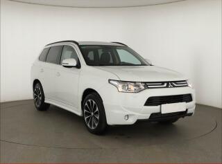 Mitsubishi Outlander 2.2 DI-D, 4X4, 7�m�st, Navi