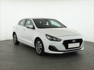 Hyundai i30 Komfort 1.4 T-GDI, �R,1.maj