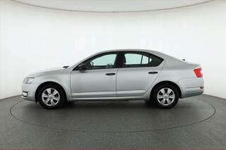 Volvo XC40 (2018) T3, HARMAN KARDAN, POLOKŮŽE - náhled 3