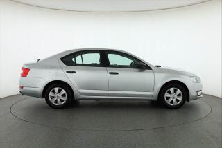 Volvo XC40 (2018) T3, HARMAN KARDAN, POLOKŮŽE - náhled 6