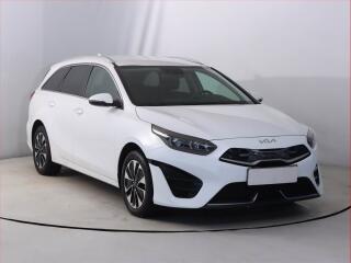 Kia Ceed Gold 1.6 GDI plug-in, Automat