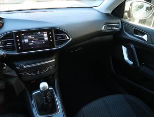 Škoda Fabia (2015) Style 1.2 TSI, Park. senzory - náhled 8