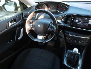 Škoda Fabia (2015) Style 1.2 TSI, Park. senzory - náhled 7