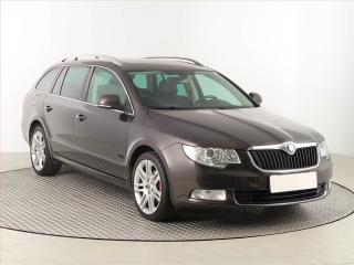 koda Superb Elegance 1.6 TDI, Navi, Xenony