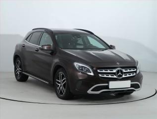 Mercedes-Benz GLA 200 d 4MATIC
