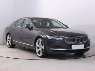 Volvo S90 T8 AWD