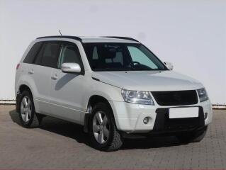 Suzuki Grand Vitara 1.9 DDiS, 4X4, Navi, Xenony