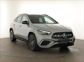 Mercedes-Benz GLA 200, AMG Line, Full LED