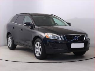 Volvo XC60 D3, Navi, Xenony, Tempomat