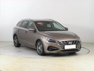 Hyundai i30 1.5 T-GDI MHEV, R,1.maj