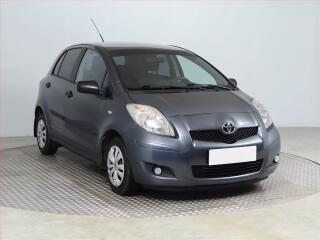 Toyota Yaris 1.0 VVT-i, po STK, udr�ovan�