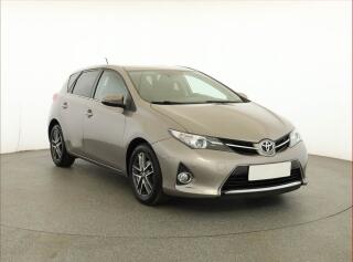 Toyota Auris 1.6 Valvematic, Automat