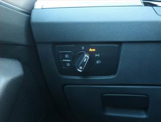 Volkswagen Passat (2019) Elegance 2.0 TDI - náhled 19