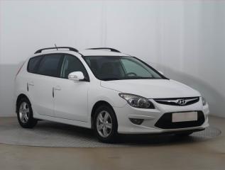 Hyundai i30 1.6 CVVT, Serv.kniha, Tempomat