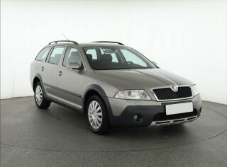 �koda Octavia Scout 2.0 TDI, 4X4, Xenony