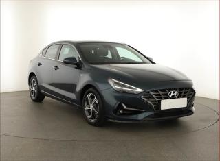 Hyundai i30 1.5 T-GDI MHEV, R,1.maj
