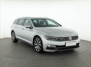 Volkswagen Passat R-Line 2.0 TDI, Serv.kniha
