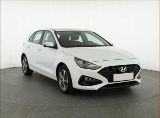 Hyundai i30 1.5 DPI, Serv.kniha, Tempomat
