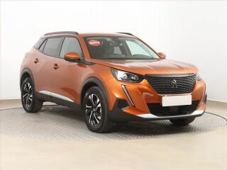 Peugeot 2008 Allure 1.2 PureTech, �R,1.maj