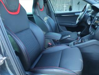 Škoda Octavia (2016) RS 2.0 TSI, ČR 1.majitel - náhled 9