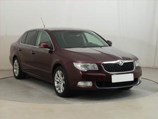 Škoda Superb 2.0 TDI, Xenony, Tempomat