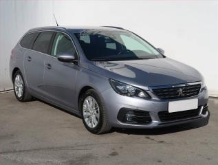 Peugeot 308 Allure 1.5 BlueHDi, Serv.kniha