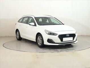 Hyundai i30 Smart 1.6 CRDi, Serv.kniha