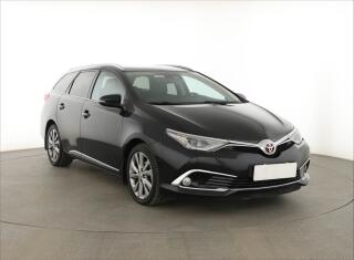 Toyota Auris 1.6 Valvematic, Automat