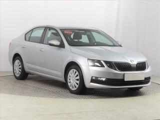 �koda Octavia 1.0 TSI, Serv.kniha, Tempomat