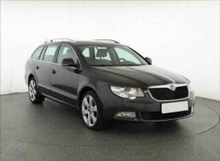 �koda Superb Elegance 2.0 TDI, Xenony
