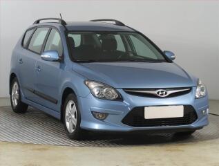 Hyundai i30 1.4 CVVT, Serv.kniha, Tempomat