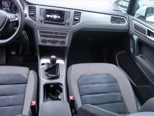Volkswagen Golf Sportsvan (2018) Highline 1.2 TSI, ČR,1.maj - náhled 8