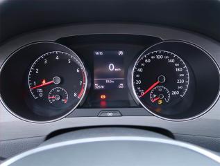 Volkswagen Golf Sportsvan (2018) Highline 1.2 TSI, ČR,1.maj - náhled 11