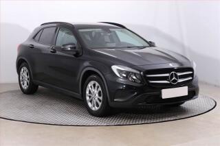 Mercedes-Benz GLA 200, K��e, Park.�senzory